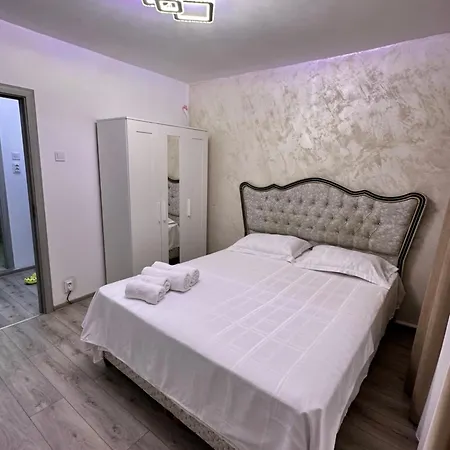 Cu 2 Apartment