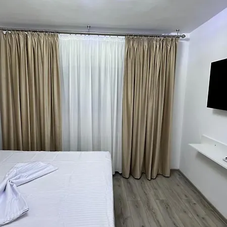 Cu 2 Apartment Bucharest